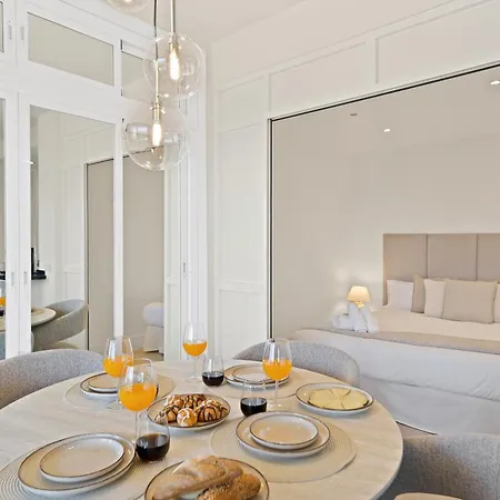 Mediterraneo Beachfront 3 - Center ماربيا
