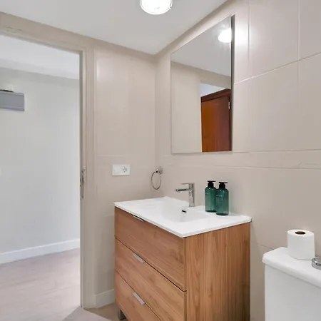 Mediterraneo Beachfront 3 - Center شقة